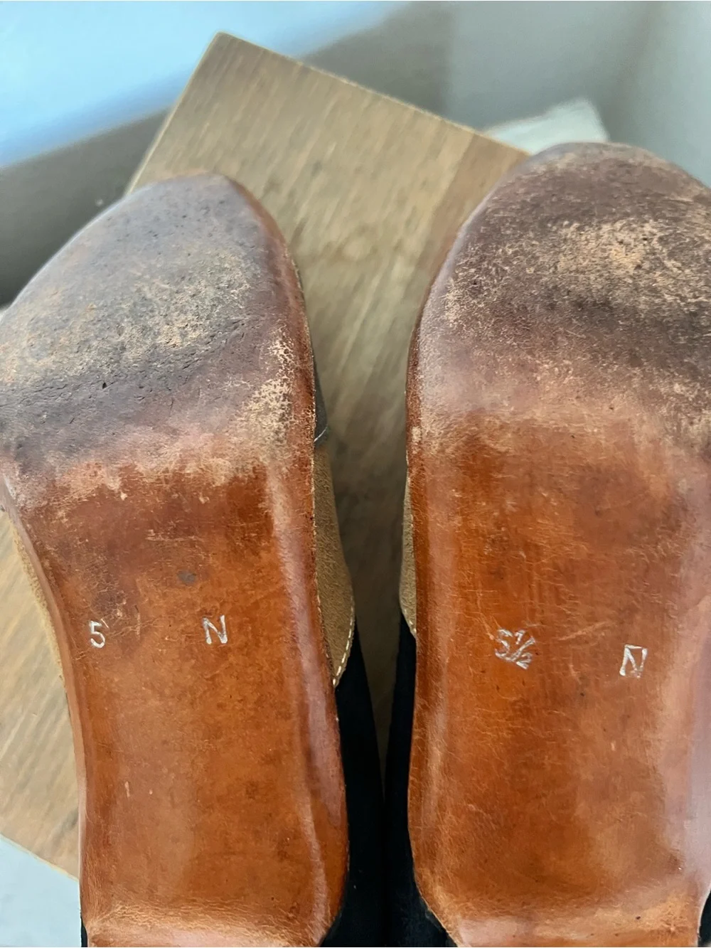 Vintage 60’s suede leather pumps Rosina Ferragamo Schiavone Athens Greece